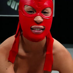Anna Mills in 'Kink' vs. The Ninja (Thumbnail 1)