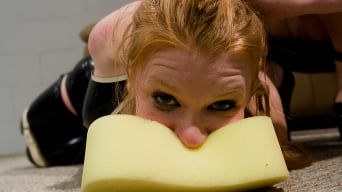 Annette Schwarz en 'The Maid'