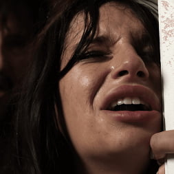 April Olsen in Looking For Trouble: April Olsen and Tommy Pistol (Photo 26) April Olsen in 'Kink' Looking For Trouble: April Olsen and Tommy Pistol (Thumbnail 26)