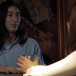 April Olsen en 'Kink' Amor contaminado, episodio 1: El cambio (Miniatura 6)