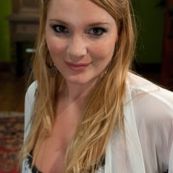 Aurora Snow in 'Kink' As Real as it Gets (Thumbnail 2)