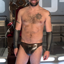 Bella Rossi in Deep Space Domination: the Future is Female (Photo 1) Bella Rossi in 'Kink' Deep Space Domination: the Future is Female (Thumbnail 1)