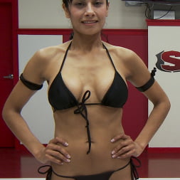Beretta James in Emma Haize returns to US after several years off. Did she learn anything. (Photo 8) Beretta James in 'Kink' Emma Haize returns to US after several years off. Did she learn anything. (Thumbnail 8)
