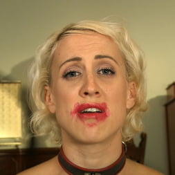 Beretta James in House Slave Review (Photo 21) Beretta James in 'Kink' House Slave Review (Thumbnail 21)