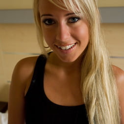 Carla Cox in 'Kink' Carla Cox (Thumbnail 1)
