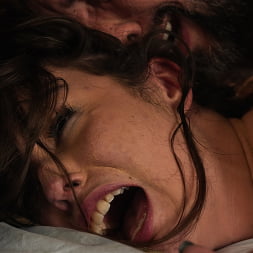 Chanel Camryn en 'Kink' Ninguna buena acción (Miniatura 19)