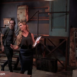 Cherie Deville en 'Kink' Venganza anal (Miniatura 28)