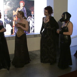Cherry Torn in 'Kink' Art Unveiled (Thumbnail 14)