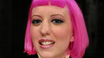 Cherry Torn en 'is Pink hot!'