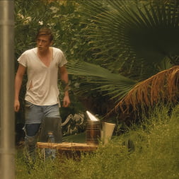 Cole Church in 'Kink' The Wanderer (Thumbnail 1)