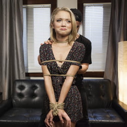 Dakota Skye in 'Kink' The Naive Model and the Creepy Photographer (Thumbnail 11)