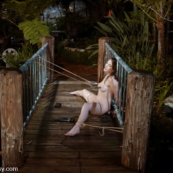 Dana dearmond en 'Kink' Dana dearmond (Miniatura 11)