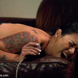 Dana Vespoli in 'Kink' Her Ass is Swallowing UP some serious Machine Cock (Thumbnail 4)