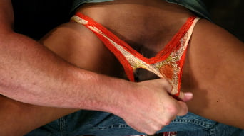 Destiny Deville en 'and Mark Davis'