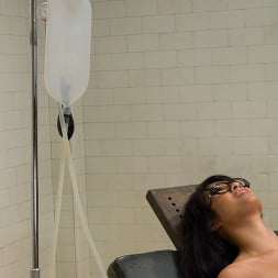 DragonLily en 'Kink' submits to the water..... (Miniatura 3)