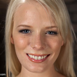 Elaina Raye in Tiny blonde babydoll gets deep-throated for the very first time. (Photo 1) Elaina Raye in 'Kink' Tiny blonde babydoll gets deep-throated for the very first time. (Thumbnail 1)