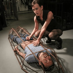 Elise Graves in 'Kink' A Gilded Cage (Thumbnail 16)