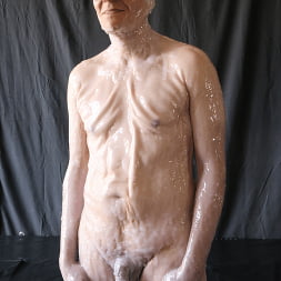 Elise Graves in Silicone Encasement: Part One (Photo 24) Elise Graves in 'Kink' Silicone Encasement: Part One (Thumbnail 24)