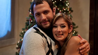 Felony en 'Cuckold Christmas'