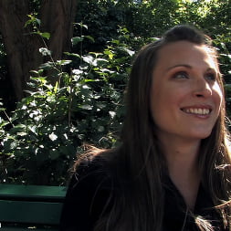 Harmony in 'Kink' Rose is Back (Thumbnail 8)