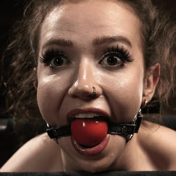 Hazel Paige in 'Kink' Leather and Steel: Hazel Paige (Thumbnail 14)