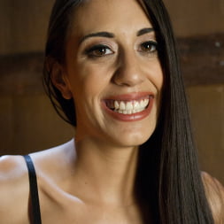 Isis Love en 'Kink' Perversión anal (Miniatura 1)