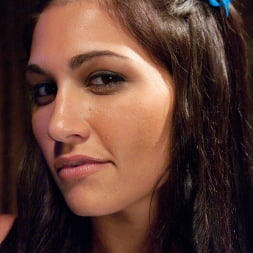 Jade Indica in Crossing the Streams (Photo 7) Jade Indica in 'Kink' Crossing the Streams (Thumbnail 7)