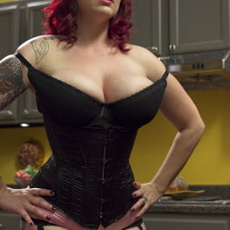 Mz Berlin in Impregnate me, Bull! My Husband doesn't measure up! (Photo 1) Mz Berlin in 'Kink' Impregnate me, Bull! My Husband doesn't measure up! (Thumbnail 1)