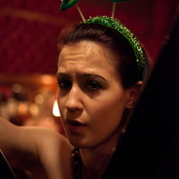 Jessie Cox en 'Kink' Seis esclavos (Miniatura 25)