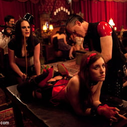 Jessie Cox in 'Kink' Valentine's Day (Thumbnail 7)