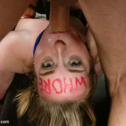 Jessie Parker in 18 year old Preachers daughter gets dirty in public for the first time (Photo 7) Jessie Parker in 'Kink' 18 year old Preachers daughter gets dirty in public for the first time (Thumbnail 7)