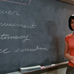 Juliette March in It's Not All About Pain - Sensual Control in Dominance (Photo 11) Juliette March in 'Kink' It's Not All About Pain - Sensual Control in Dominance (Thumbnail 11)