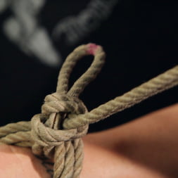 Kanso en 'Kink' Shibari 101 - Ataduras básicas de columnas (Miniatura 6)