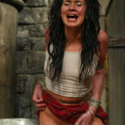 Karma in Karma (Photo 4) Karma in 'Kink' Karma (Thumbnail 4)