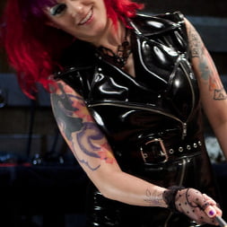 Katharine Cane in 'Kink' Training Katharine Kane-Final Day-Live (Thumbnail 9)