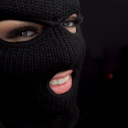 Kenzie Taylor in 'Kink' Breaking In: Seth Gamble Dominates Kenzie Taylor (Thumbnail 1)
