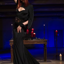 Maitresse Madeline en 'Kink' La última próstata ordeñada en la Tierra (Miniatura 10)