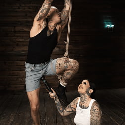 Leigh Raven in Breaking in the New Boy: Leigh Raven and Uncut James (Photo 10) Leigh Raven in 'Kink' Breaking in the New Boy: Leigh Raven and Uncut James (Thumbnail 10)