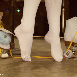Lia Lor in Dirty Socks and Roller Skates featuring Chastity Lynn and Lia Lor (Photo 19) Lia Lor in 'Kink' Dirty Socks and Roller Skates featuring Chastity Lynn and Lia Lor (Thumbnail 19)