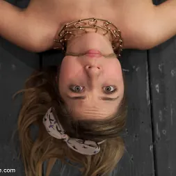 ▷ Lia Lor in Lia Lor - Pretty Thing (Photo 18) | Kink