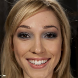 Lily LaBeau en 'Kink' Preciosa rubia de 20 años follada y degradada (Miniatura 9)