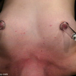 Lorelei Lee in 'Kink' Lorelei Lee (Thumbnail 2)