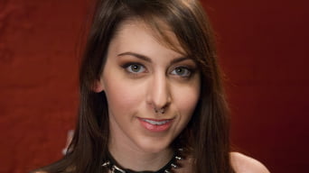 Luna C. Kitsuen en 'Fresh Meat Slave Slut'