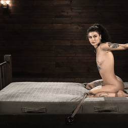 Lydia Black in 'Kink' Suffers in Grueling Bondage (Thumbnail 1)