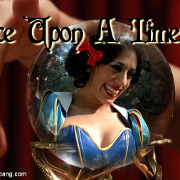 Lyla Storm in Fairytale Princess Gangbang! (Photo 17) Lyla Storm in 'Kink' Fairytale Princess Gangbang! (Thumbnail 17)