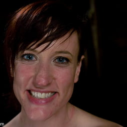 Maitresse Madeline en 'Kink' Nina regresa (Miniatura 9)