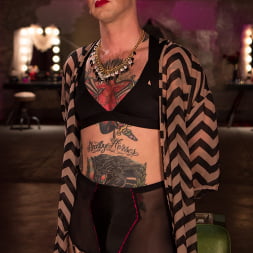 Maitresse Madeline Marlowe in 'Kink' Beauty School Dropout (Thumbnail 5)