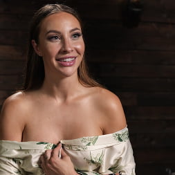 Melissa Stratton en 'Kink' Sufrir y correrse (Miniatura 30)