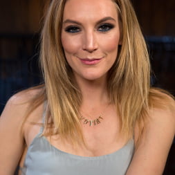 Mona Wales en 'Kink' Dominatrix es destruida con dominación brutal en estricta esclavitud (Miniatura 16)