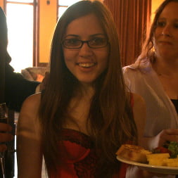 Nerine Mechanique in 'Kink' Stefanos' Brunch (Thumbnail 4)